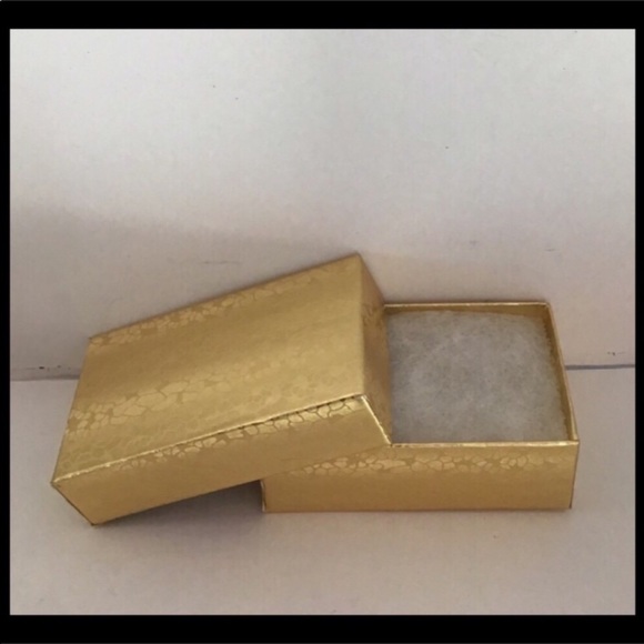 1/2” Artisan Crafted United States Charm Earrings - Picture 3 of 3